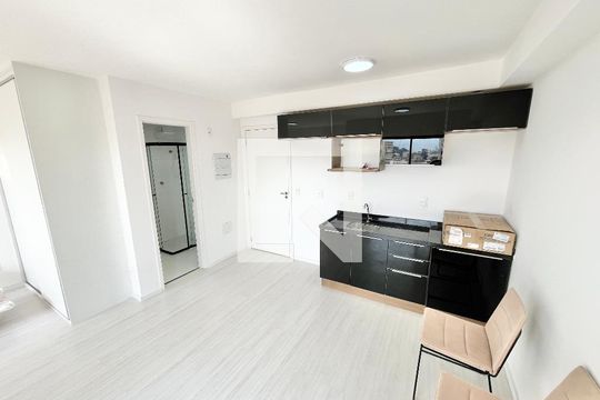 Sala/Quarto/Cozinha de kitnet/studio para alugar com 1 quarto, 31m² em Parada Inglesa, São Paulo