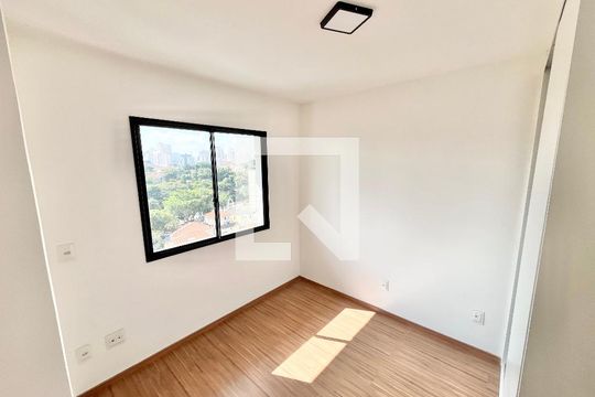 Sala/Quarto/Cozinha de kitnet/studio para alugar com 1 quarto, 31m² em Parada Inglesa, São Paulo