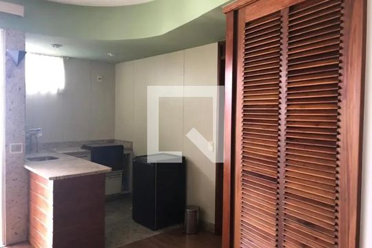 Apartamento para alugar com 1 quarto, 50m² em Lourdes, Belo Horizonte