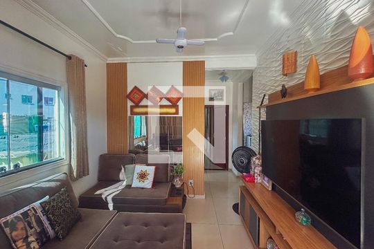 Casa à venda com 6 quartos, 250m² em Vereda, Contagem