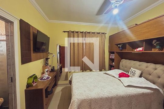 Casa à venda com 6 quartos, 250m² em Vereda, Contagem