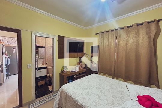 Casa à venda com 6 quartos, 250m² em Vereda, Contagem
