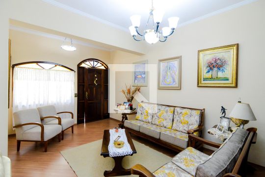 Sala de casa à venda com 3 quartos, 350m² em Vila Galvão, Guarulhos