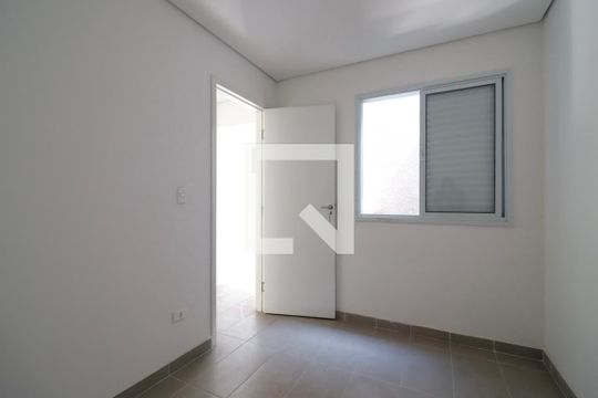 Quarto 2 de casa à venda com 2 quartos, 37m² em Parque Paineiras, São Paulo