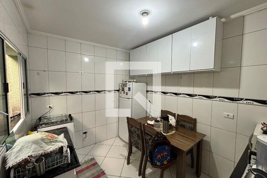 Cozinha de casa à venda com 2 quartos, 60m² em Parque Boturussu, São Paulo
