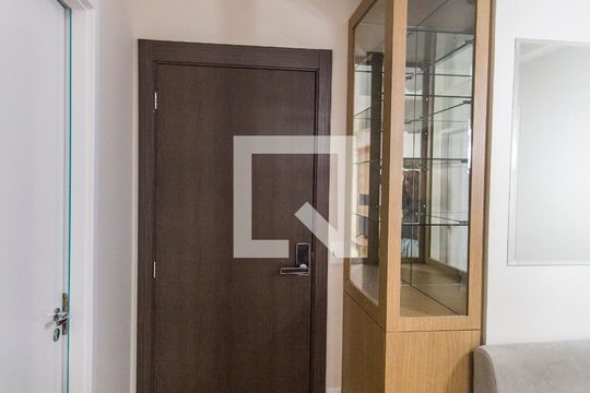 Entrada de apartamento para alugar com 1 quarto, 53m² em Alphaville Industrial, Barueri