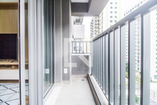Varanda de apartamento para alugar com 1 quarto, 53m² em Alphaville Industrial, Barueri