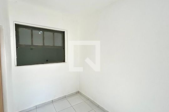 Quarto 1 de casa à venda com 2 quartos, 60m² em Jardim Miriam, Guarulhos