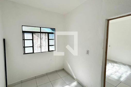 Quarto 1 de casa à venda com 2 quartos, 60m² em Jardim Miriam, Guarulhos