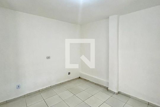 Quarto 2 de casa à venda com 2 quartos, 60m² em Jardim Miriam, Guarulhos