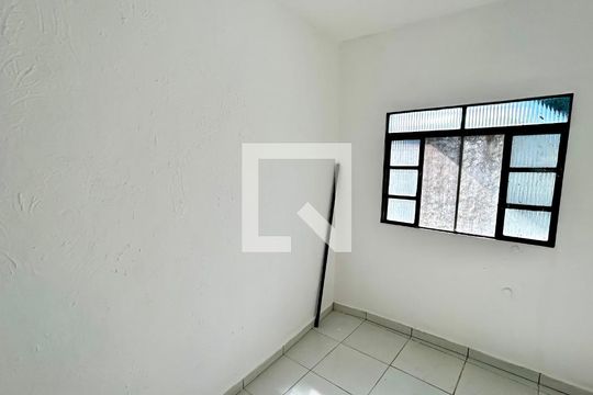 Quarto 1 de casa à venda com 2 quartos, 60m² em Jardim Miriam, Guarulhos