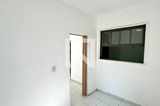Quarto 1 de casa à venda com 2 quartos, 60m² em Jardim Miriam, Guarulhos