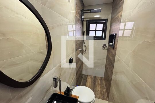 Banheiro 1 de casa à venda com 2 quartos, 100m² em Jardim Arize, São Paulo