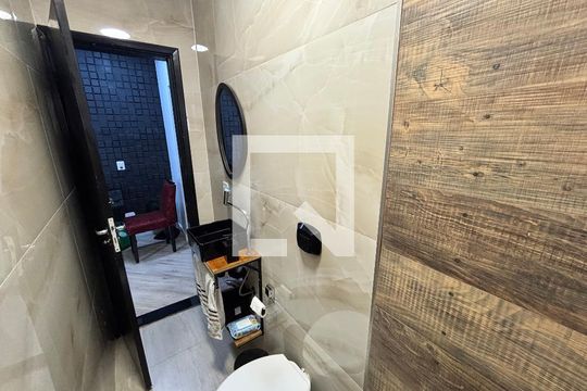 Banheiro 1 de casa à venda com 2 quartos, 100m² em Jardim Arize, São Paulo