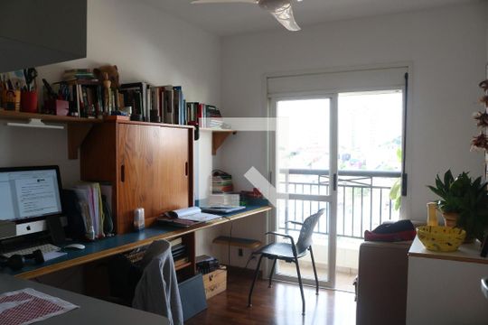 Quarto 1 de apartamento para alugar com 4 quartos, 132m² em Vila Ipojuca, São Paulo