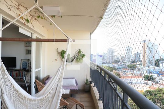 Varanda de apartamento para alugar com 4 quartos, 132m² em Vila Ipojuca, São Paulo
