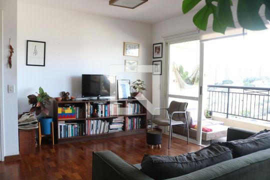 Sala de apartamento para alugar com 4 quartos, 132m² em Vila Ipojuca, São Paulo