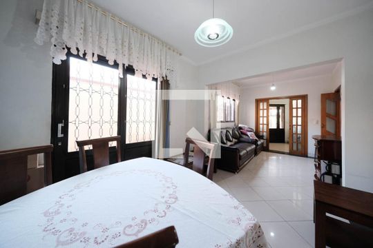 Casa à venda com 8 quartos, 280m² em Vila Granada, São Paulo