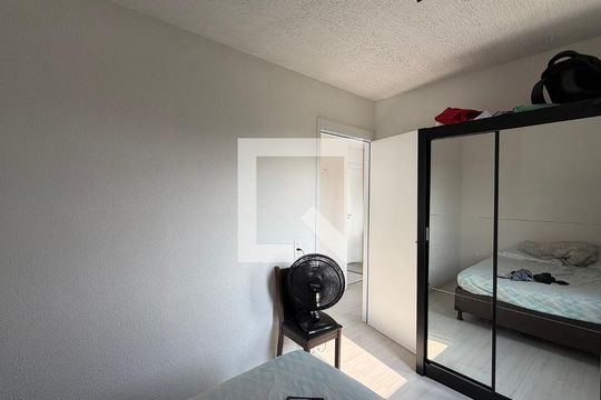 Quarto 1 de apartamento para alugar com 2 quartos, 61m² em Taquara, Rio de Janeiro