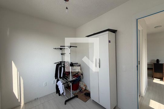 Quarto 2 de apartamento para alugar com 2 quartos, 61m² em Taquara, Rio de Janeiro