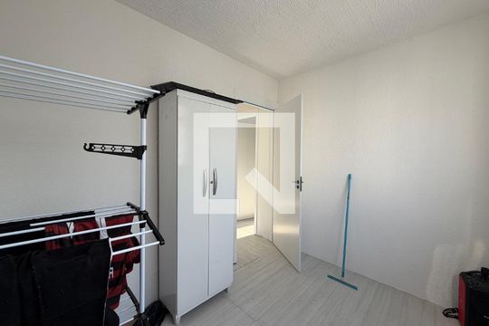 Quarto 2 de apartamento para alugar com 2 quartos, 61m² em Taquara, Rio de Janeiro