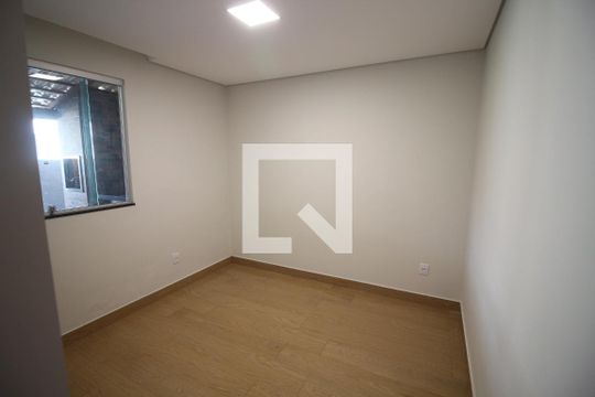 Quarto 1 de casa à venda com 2 quartos, 100m² em Diamante, Belo Horizonte