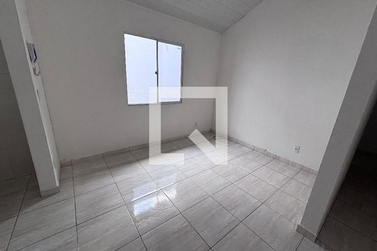 Casa para alugar com 1 quarto, 50m² em Recreio dos Bandeirantes, Rio de Janeiro