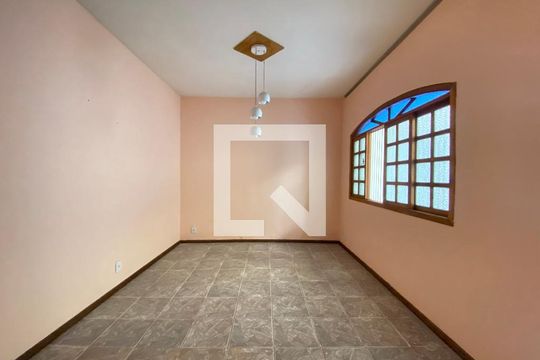 Casa à venda com 2 quartos, 130m² em Piedade, Rio de Janeiro