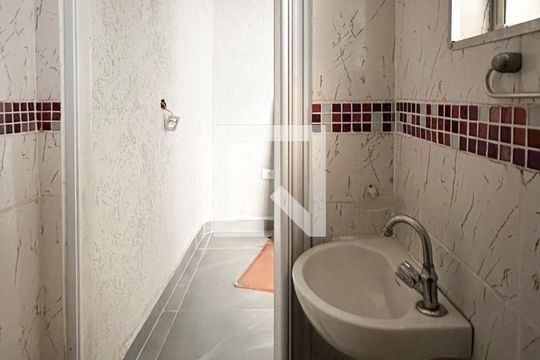 Banheiro Social de kitnet/studio para alugar com 2 quartos, 45m² em Jardim Maria Cecilia, São Bernardo do Campo