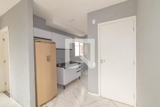 Cozinha e Área de Serviço de apartamento à venda com 2 quartos, 43m² em Olaria, Canoas
