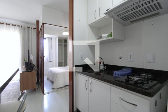 Sala/Cozinha de apartamento para alugar com 1 quarto, 35m² em Moema, São Paulo