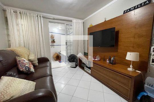 Sala de casa de condomínio à venda com 2 quartos, 89m² em Vila Pirajussara, São Paulo
