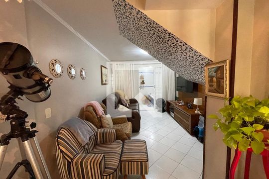 Sala de casa de condomínio à venda com 2 quartos, 89m² em Vila Pirajussara, São Paulo
