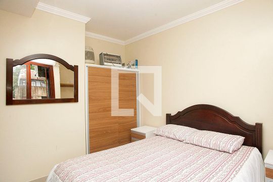 Quarto 1 de apartamento para alugar com 2 quartos, 87m² em Santana, Porto Alegre