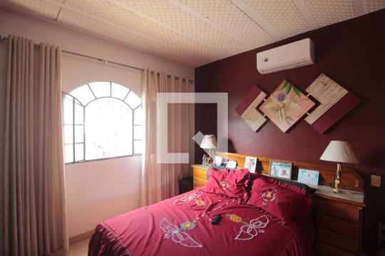 Quarto 1 de casa à venda com 6 quartos, 200m² em Jaqueline, Belo Horizonte