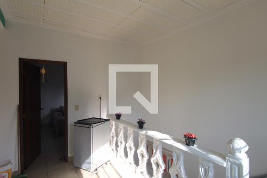 Hall dos Quartos de casa à venda com 6 quartos, 200m² em Jaqueline, Belo Horizonte
