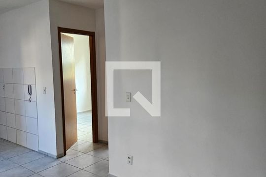 Sala de apartamento à venda com 2 quartos, 44m² em Tropical, Contagem