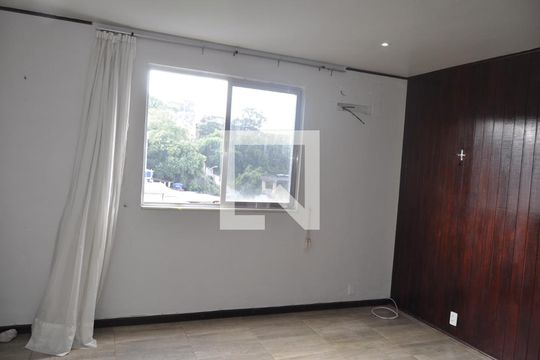 Sala de apartamento à venda com 2 quartos, 55m² em Abolição, Rio de Janeiro