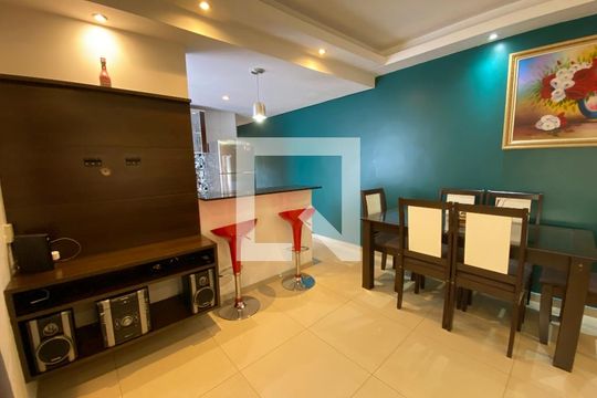 Sala de casa para alugar com 1 quarto, 68m² em Vila Nova Alba, São Paulo