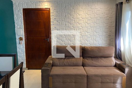Sala de casa para alugar com 1 quarto, 68m² em Vila Nova Alba, São Paulo
