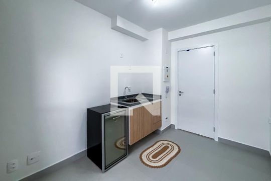Sala/cozinha de apartamento à venda com 1 quarto, 23m² em Pinheiros, São Paulo