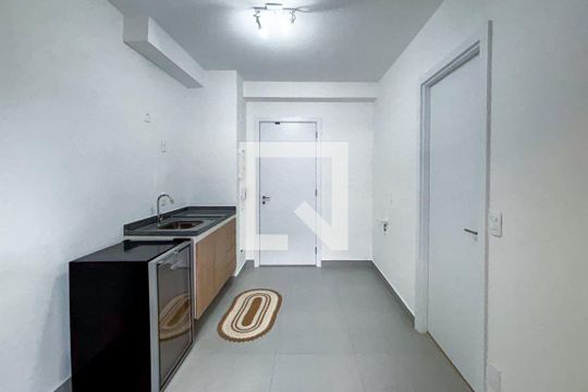 Sala/cozinha de apartamento à venda com 1 quarto, 23m² em Pinheiros, São Paulo