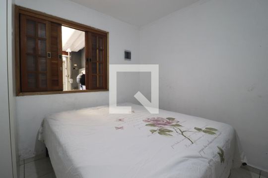 Quarto 1 suíte de casa à venda com 2 quartos, 185m² em Jardim Stella, Santo André