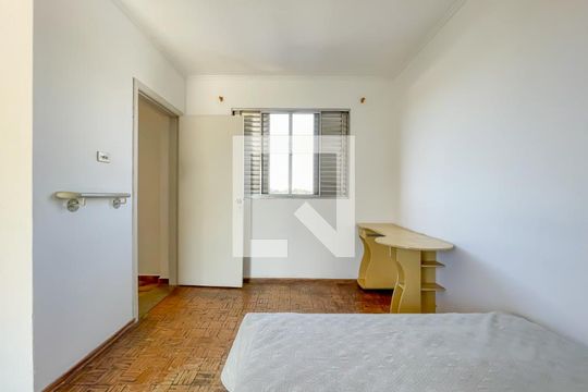 Quarto 1 de casa à venda com 3 quartos, 131m² em Vila Dalva, São Paulo
