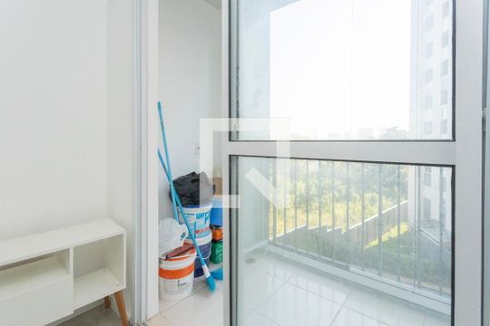 Vista da Sala de apartamento para alugar com 3 quartos, 52m² em Socorro, São Paulo