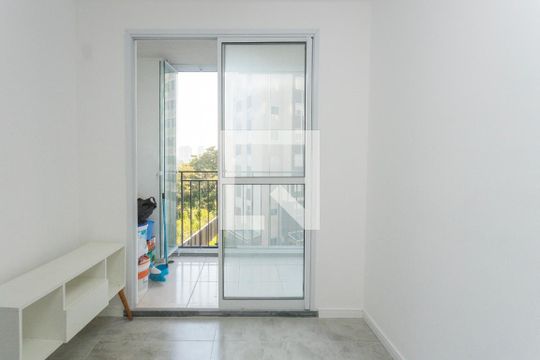 Sala de apartamento para alugar com 3 quartos, 52m² em Socorro, São Paulo