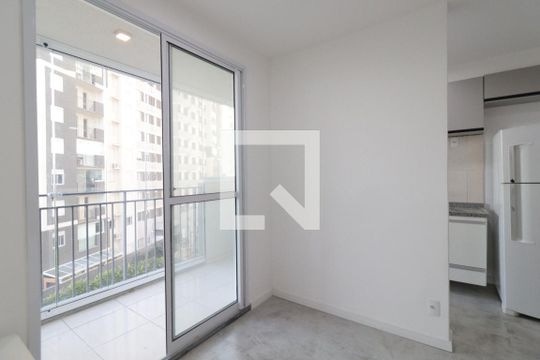 Sala de apartamento para alugar com 3 quartos, 52m² em Socorro, São Paulo