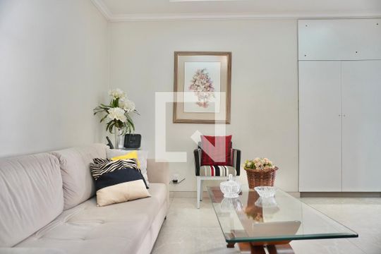 Sala  de casa à venda com 3 quartos, 128m² em Alto Caiçaras, Belo Horizonte