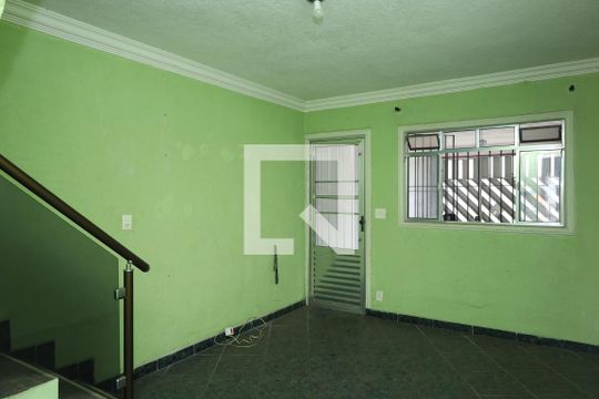 Sala de casa à venda com 3 quartos, 250m² em Itaquera, São Paulo