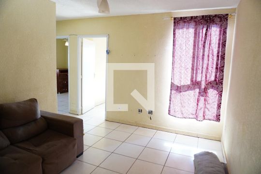 Sala de apartamento para alugar com 2 quartos, 50m² em Vila Praia Azul, Americana